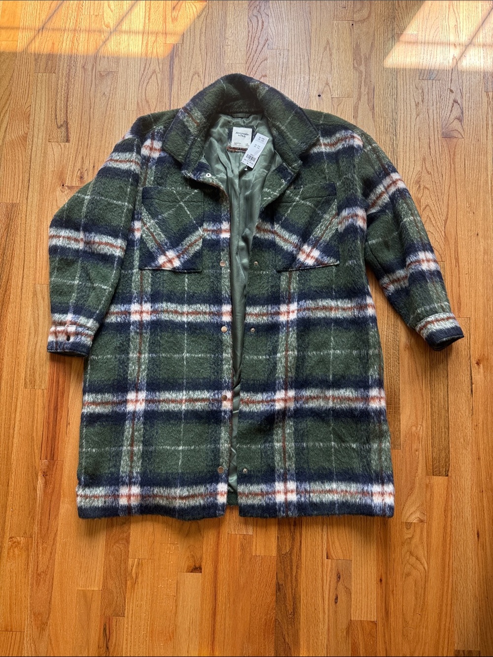 Abercrombie & Fitch button up plaid collared jacket shirt shacket new with tags